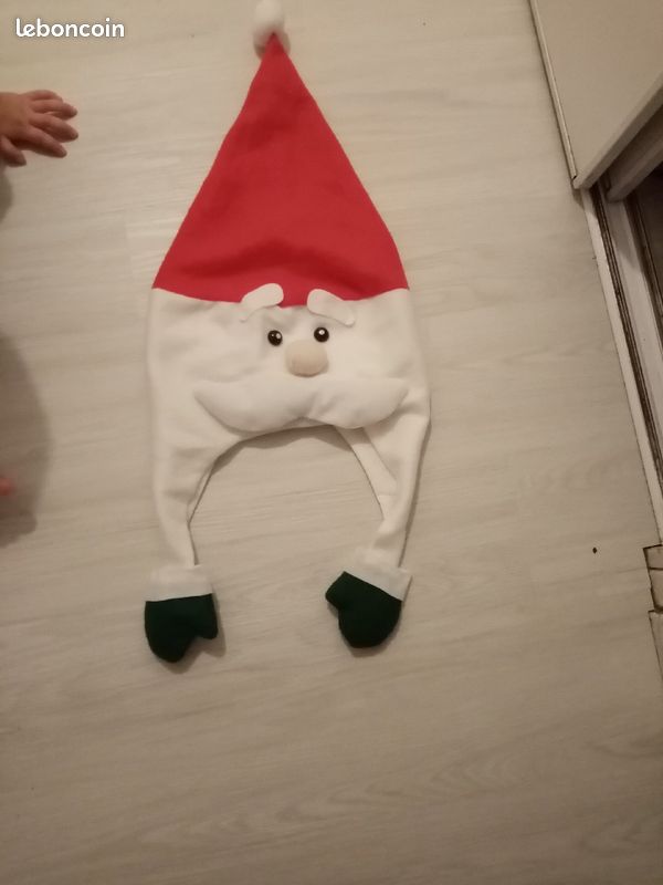 à vendre très jolie bonnet Papa Noël (image 1)