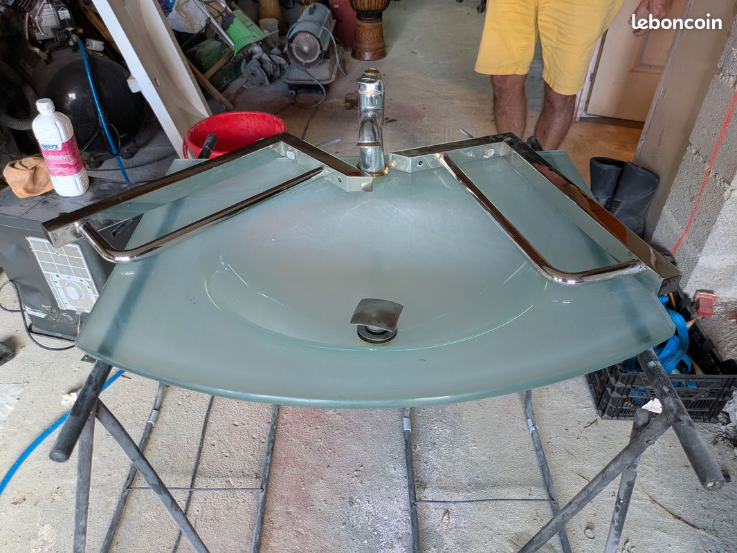 Vasque en verre (image 2)