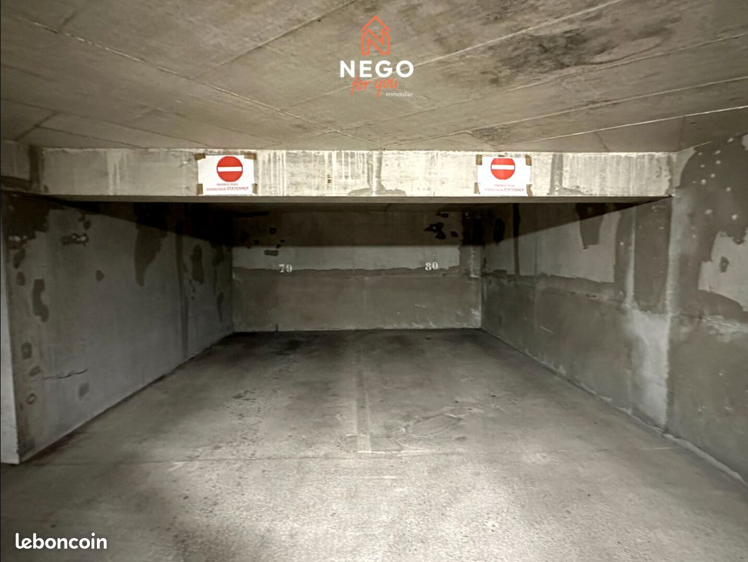 Parking/box 13 m² ANGERS (image 1)