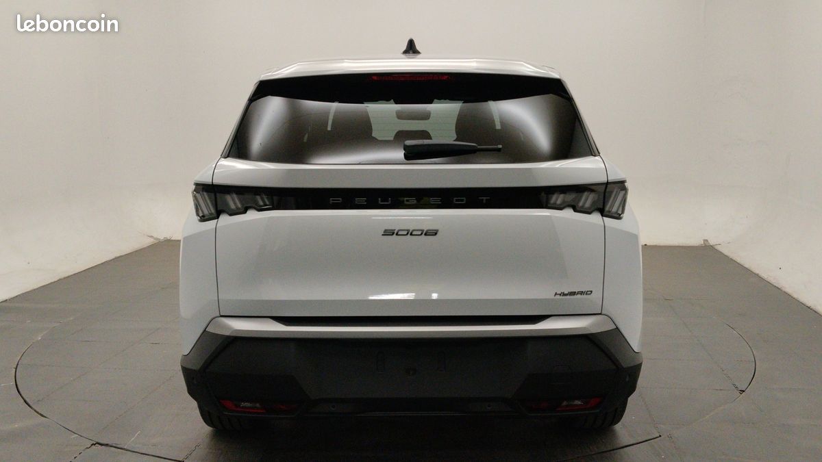 Peugeot 5008 Hybrid 145 e-DSC6 Allure (image 5)