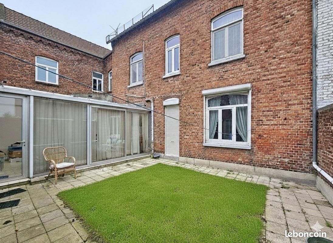 Maison 10 pièces 165 m² · à Saint-Venant · 165 m² · 169 000 €