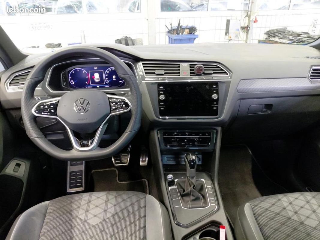 VOLKSWAGEN TIGUAN 2.0 TDI 150 DSG R-Line (image 4)