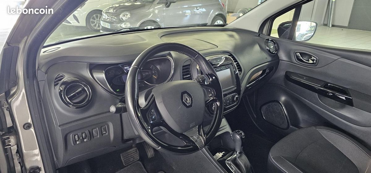 Renault Captur 1.2 TCe 120 EDC6 INTENSE (image 9)