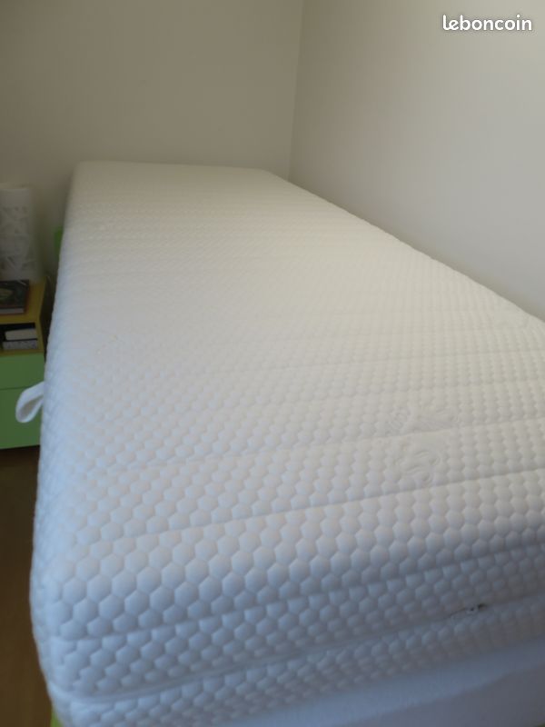 2 matelas Swiss Confort 80x200 état neuf (image 3)