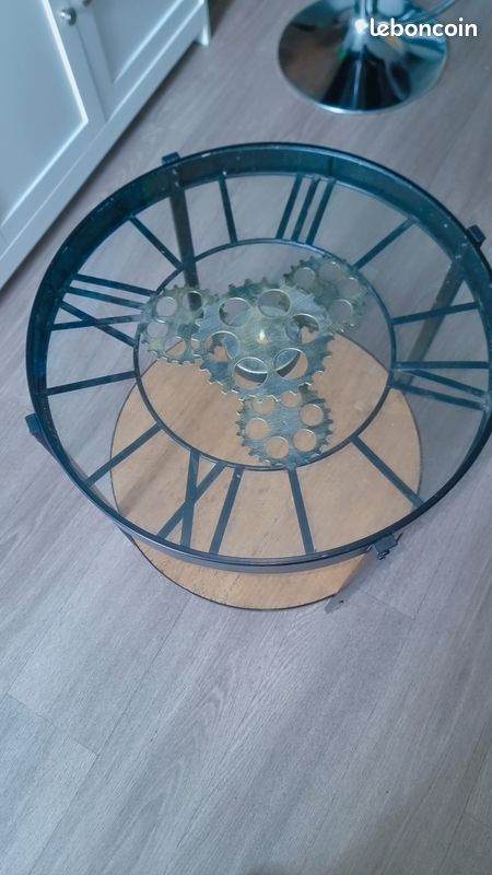 Horloge et table basse (image 3)