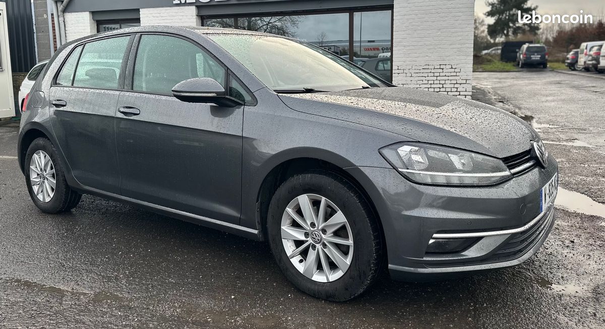 Volkswagen GOLF VII 1.0 TSI 110 TRENDLINE BVM6 (image 3)