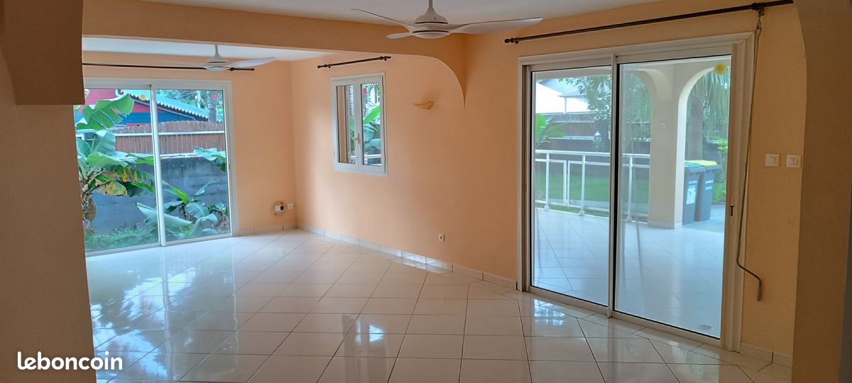 Maison 8 pièces 170 m² · à Le Tampon · 170 m² · 1 501 €