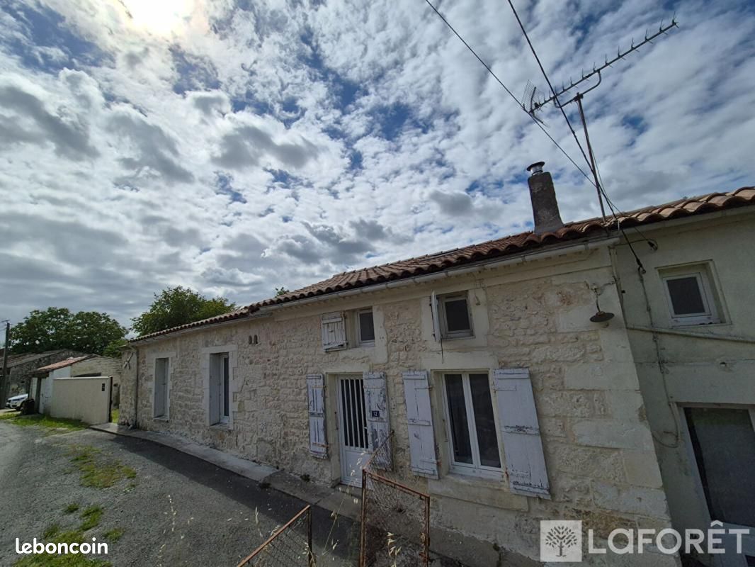 Maison 4 pièces 120 m² · à Saint-Savinien · 120 m² · 200 220 €
