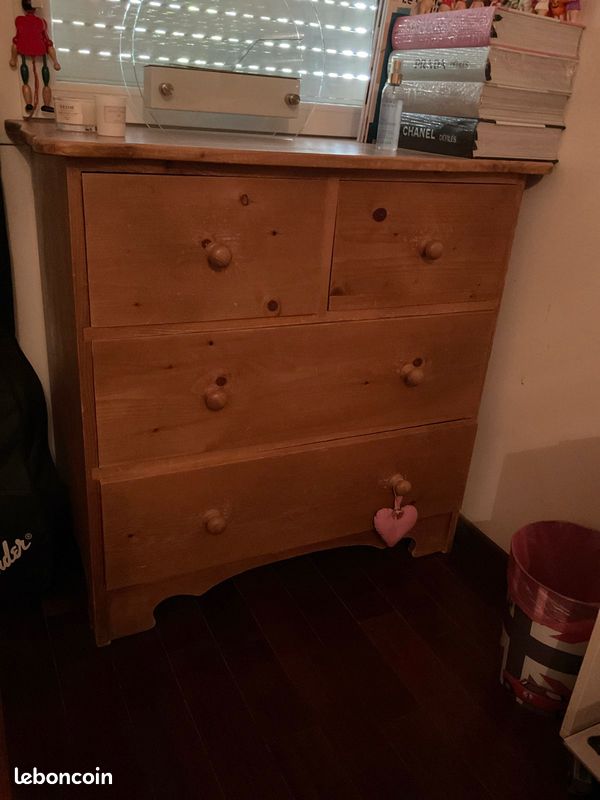Commode en pin massif (image 1)
