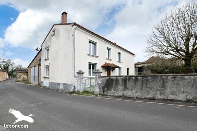 Maison 9 pièces 233 m²