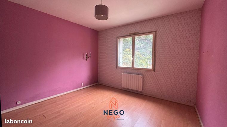 Maison 5 pièces 180 m² — 3