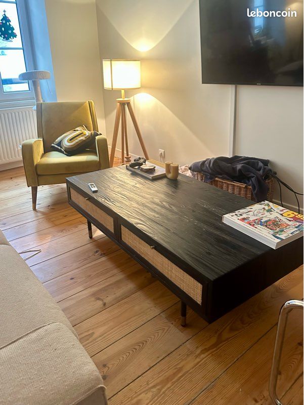 Table basse bois noir & rotin (image 1)