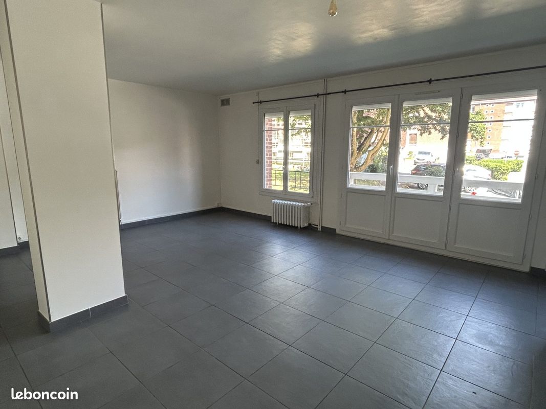 Appartement 3 pièces 66 m² · à Amiens · 66 m² · 850 €