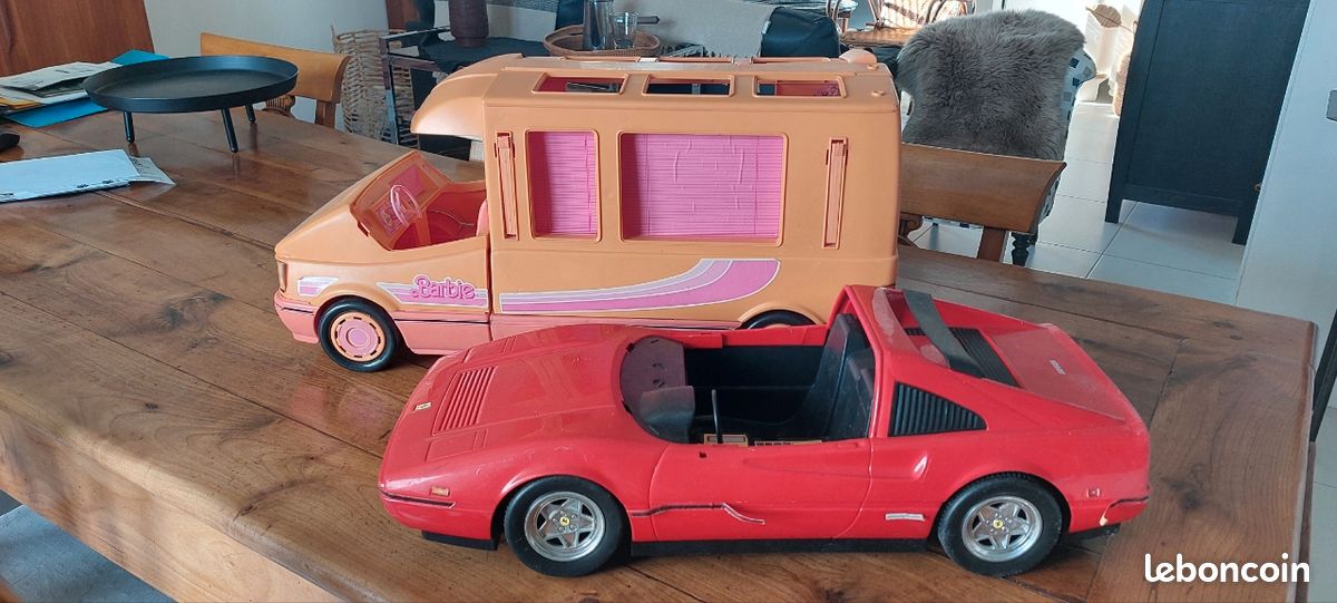 Vends camping car et Ferrari barbie (image 3)