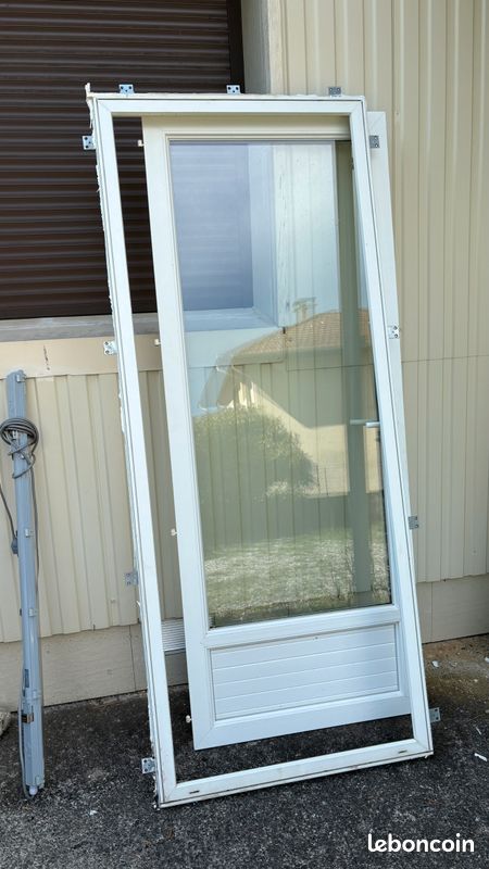 Lot menuiseries PVC blanc — porte-fenêtre 1 vantail + baie coulissante 2 vantaux (avec dormants) (image 1)
