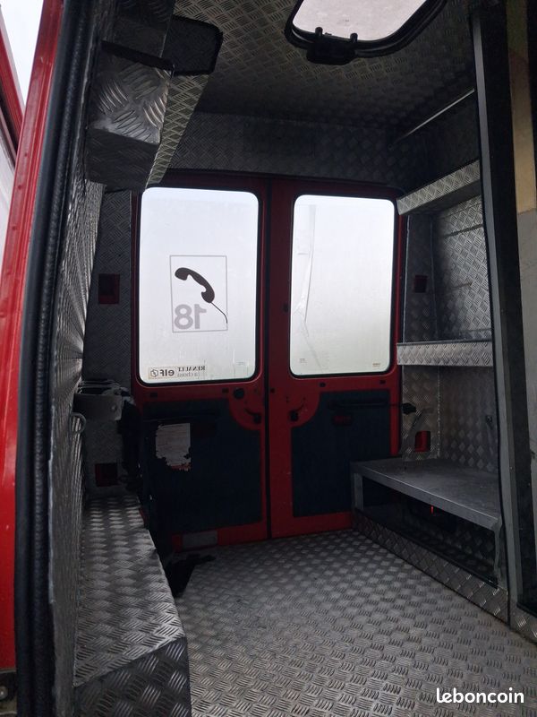Trafic 4x4 2.5 Diesel sofim 063000km 1er main pompiers 🚒 MK autos (image 5)
