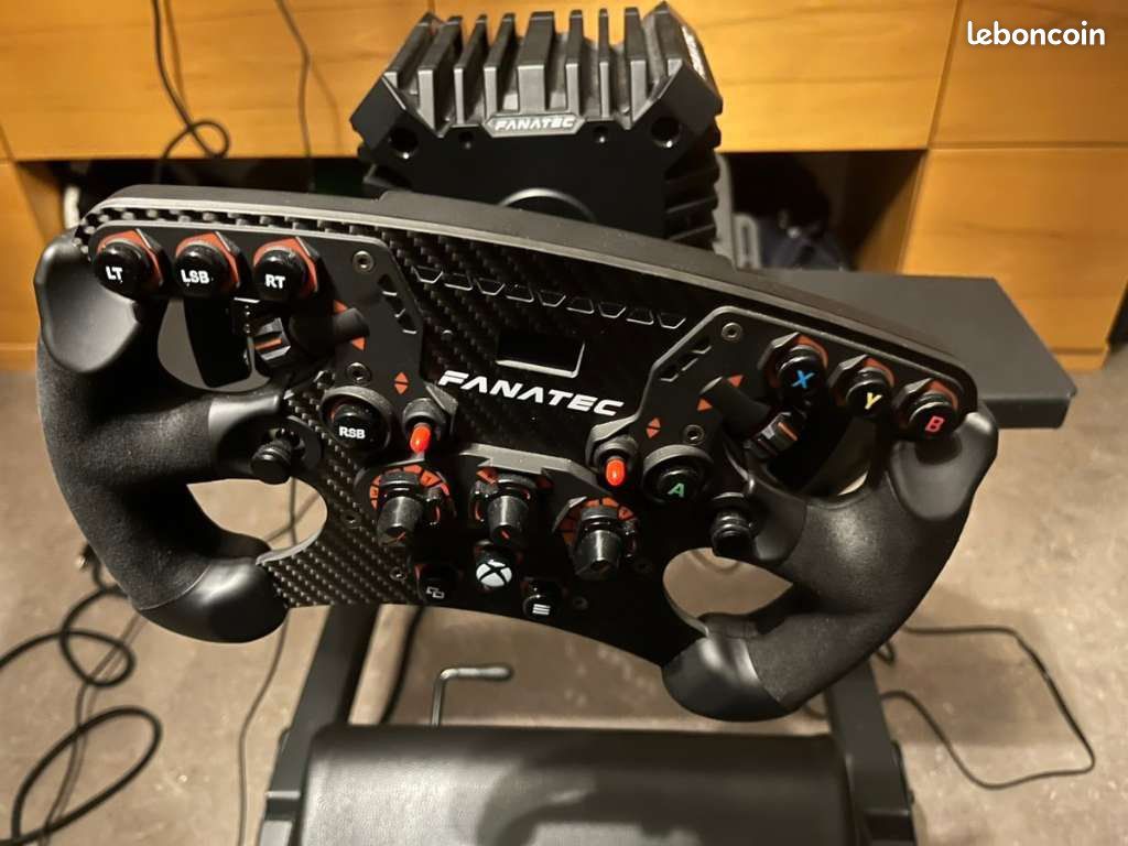 Base FANATEC CSL DD + Volant Formula V2.5x + Pedales Fanatec CSL ELITE V2 [NON COMPATIBLE PS5] (image 1)