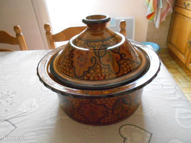 Terrine plat marocain en terre cuite neuve (image 1)
