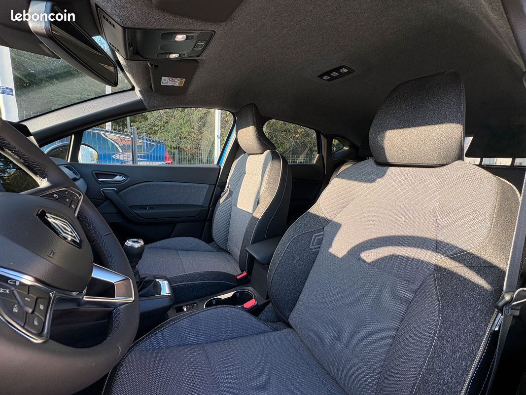 Renault Captur Techno TCE 90 ch (image 6)