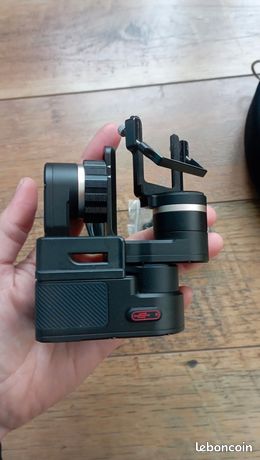Stabilisateur motorisé 3 axes pour téléphone portable. Feiyu Vimble 2