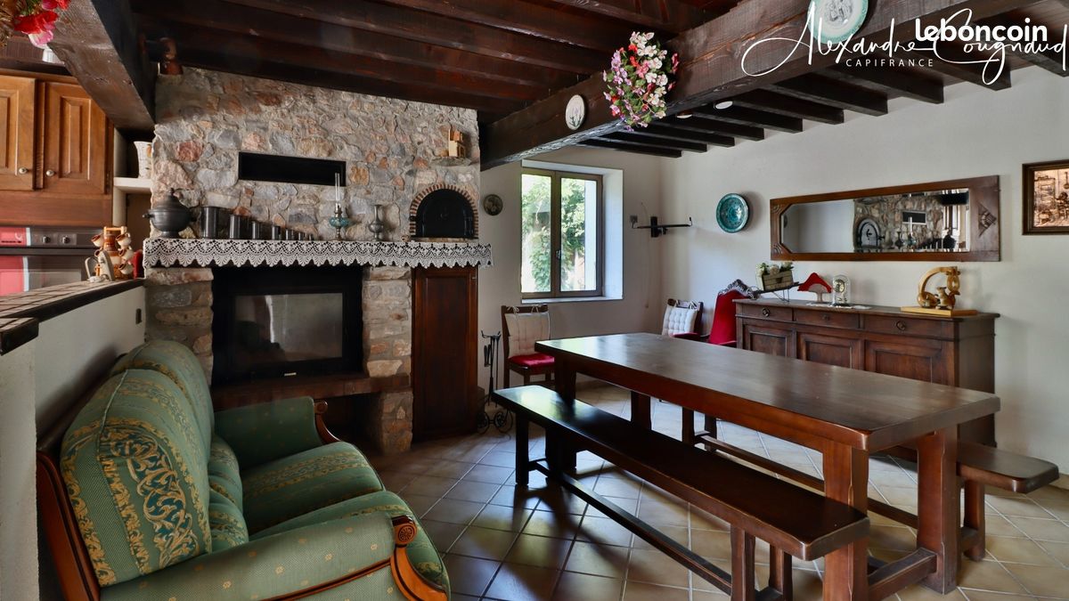 Maison 2 pièces 84 m² · à Arfons · 84 m² · 79 000 €
