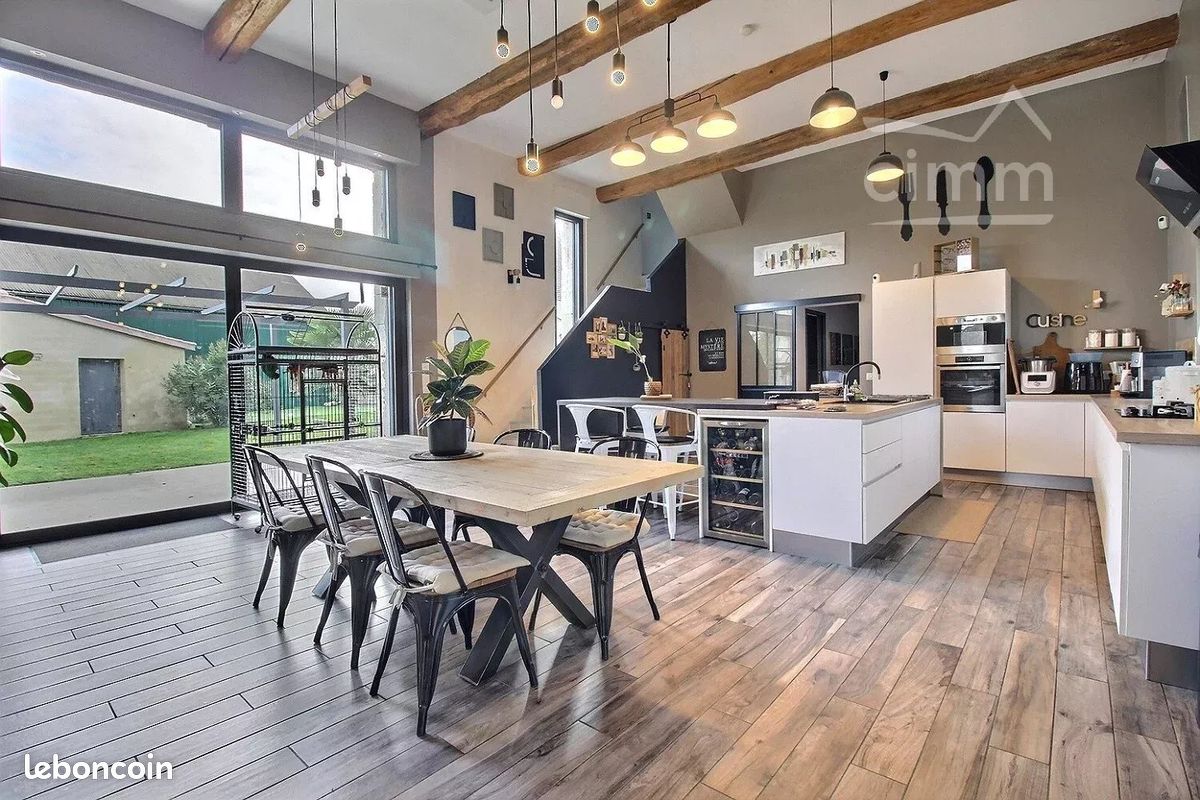 Maison 7 pièces 210 m² · à Tours · 210 m² · 515 000 €