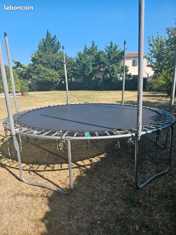 Trampoline (image 3)