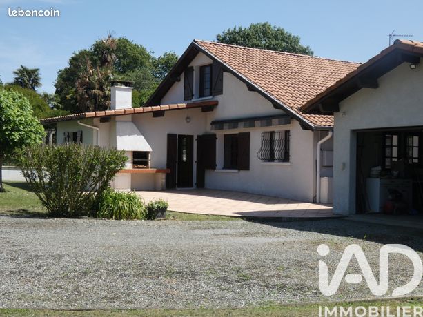 Propriété 7 pièces 149 m²