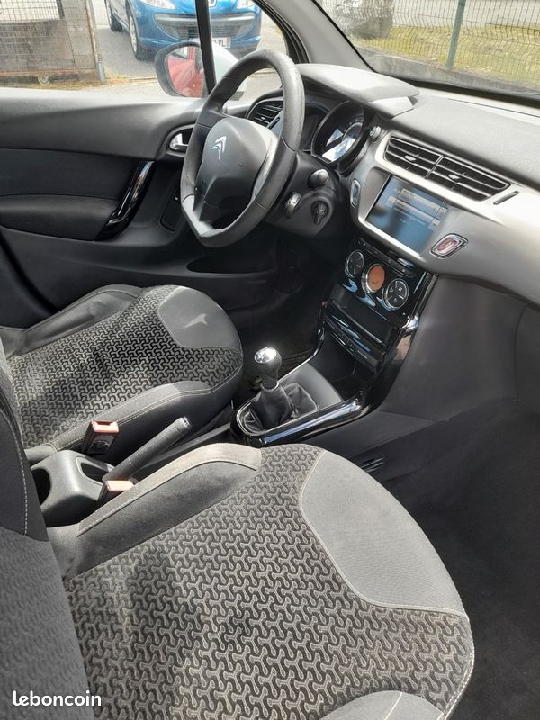 Citroën c3 1.6 hdi 75 2 places (image 4)