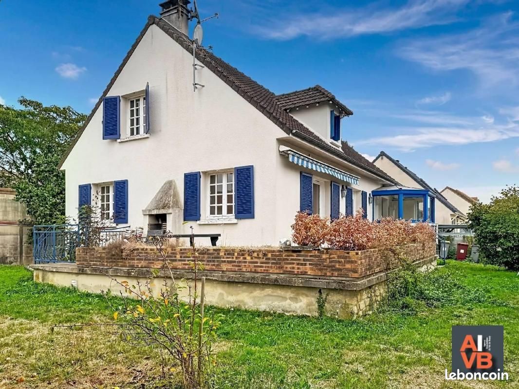 Maison 7 pièces 167 m² · à Ferrières-en-Brie · 167 m² · 547 000 €
