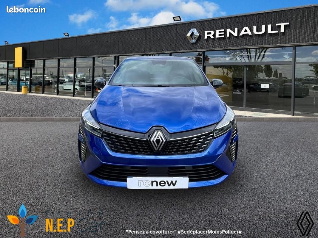 Renault Clio TECHNO FULL HYBRID E-TECH 145 CH-24 (image 5)