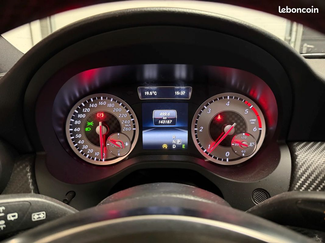 Mercedes-Benz CLASSE A 180D 110CH Fascination Pack AMG (image 20)