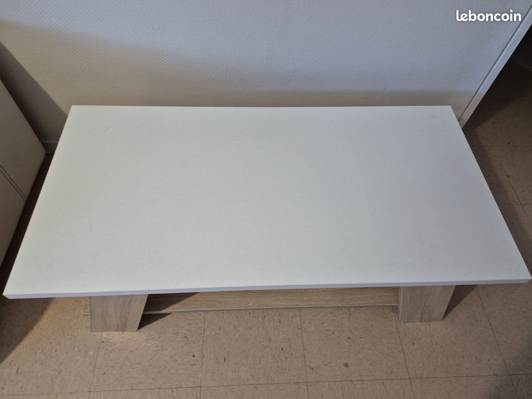 Table (image 3)
