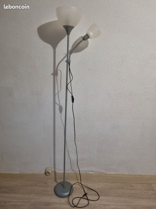 Magnifique lampadaire (image 1)