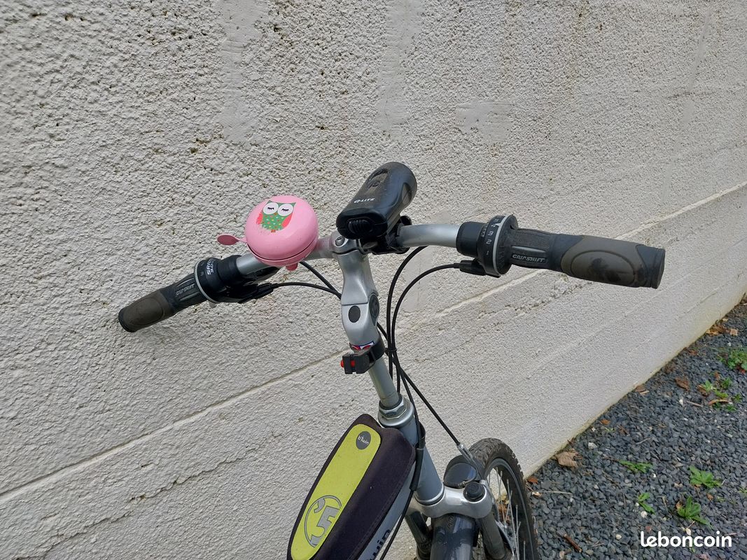 VTC Btwin femme, cadre alu (image 2)