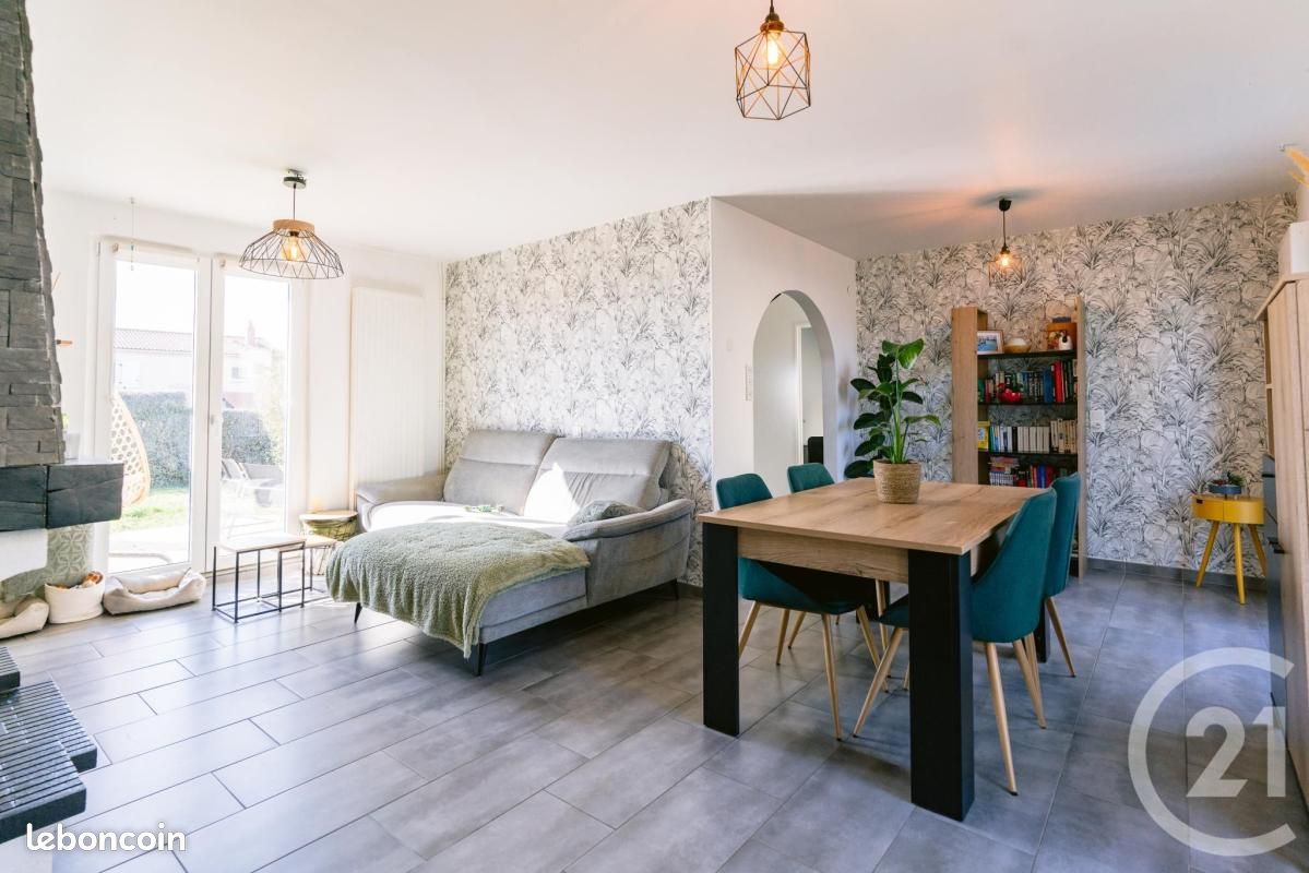 Maison 7 pièces 116 m² · à Fèves · 116 m² · 329 000 €