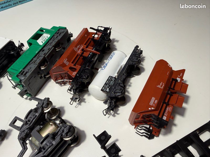 CONTENEUR HO JOUEF, Roco, Fleischmann, Piko, ....... ( sans wagon ) EUR