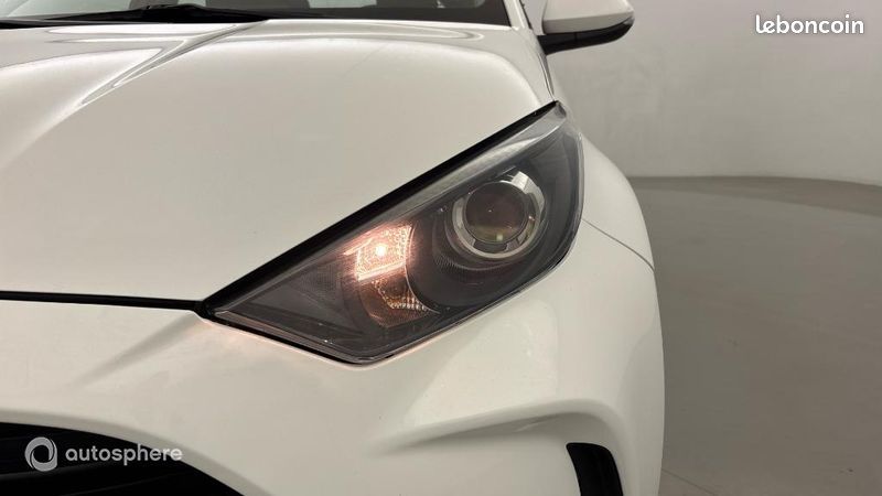 Toyota Yaris 116h Dynamic 5p MY22 (image 17)