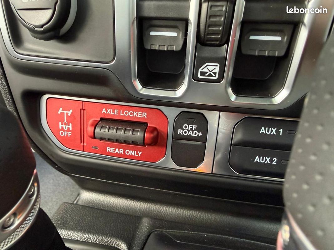 Jeep gladiator v6 3.6l mojave x (image 19)
