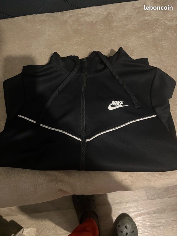 Veste Nike taille XS (image 5)