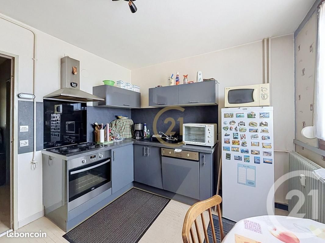 Appartement 3 pièces 66 m² · à Héricourt · 66 m² · 67 000 €