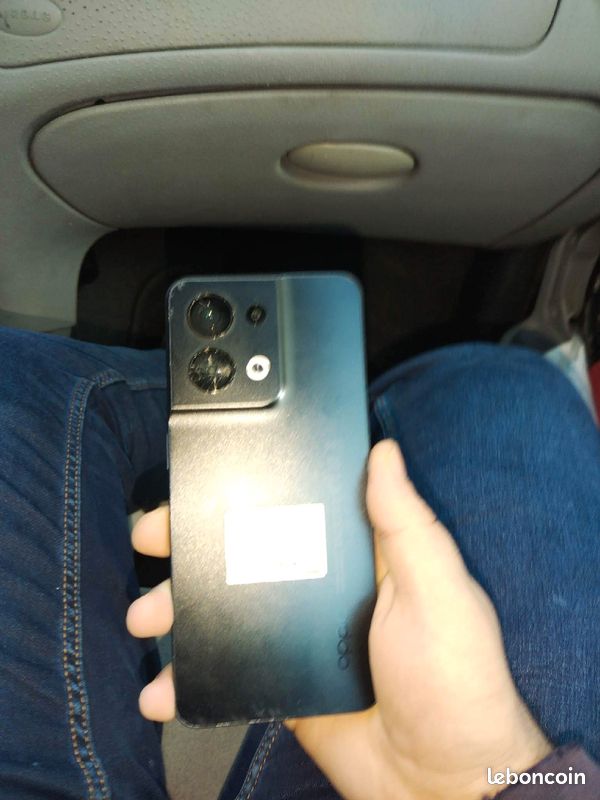 Vend Oppo Reno 8 (image 2)
