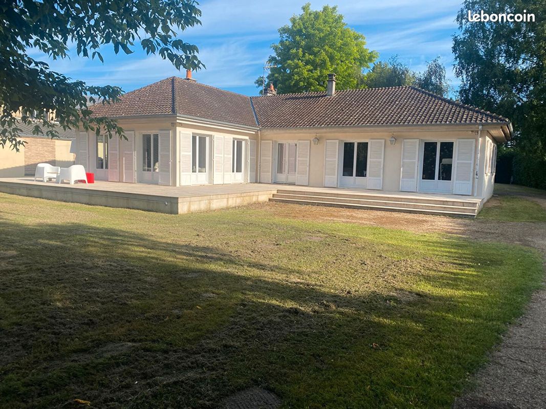 Maison 6 pièces 146 m² · à La Flèche · 146 m² · 243 914 €