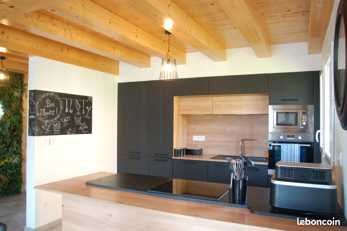 Maison 5 pièces 128 m² · à Thollon-les-Mémises · 128 m² · 669 500 €