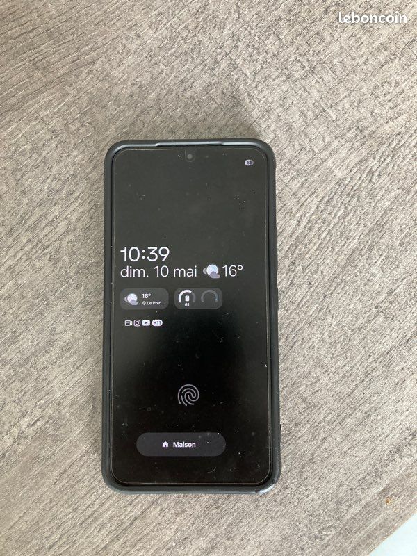 Samsung S22 128Go noir 5G (image 2)