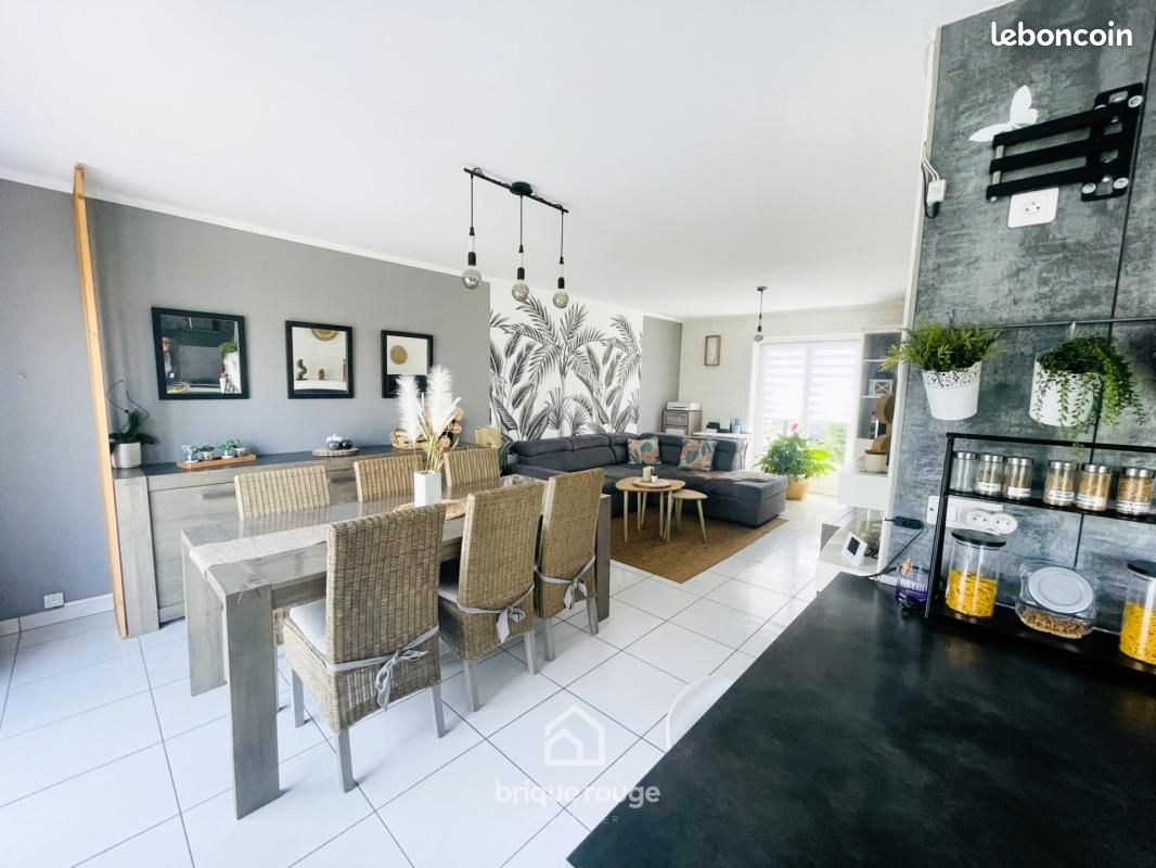 Maison 6 pièces 98 m² · à Bruay-la-Buissière · 98 m² · 179 500 €