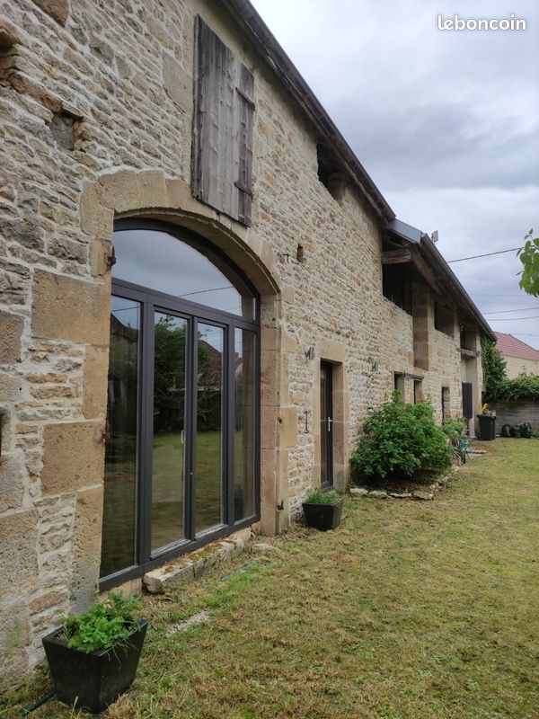 Maison 8 pièces 350 m² · à Savoisy · 350 m² · 290 000 €
