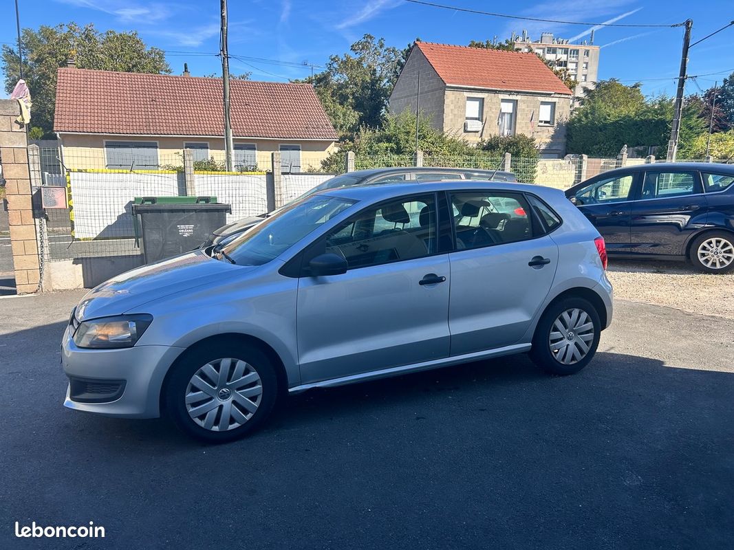 Volkswagen Polo V 5 portes 1.2 TDI 12V FAP 75 cv (image 2)