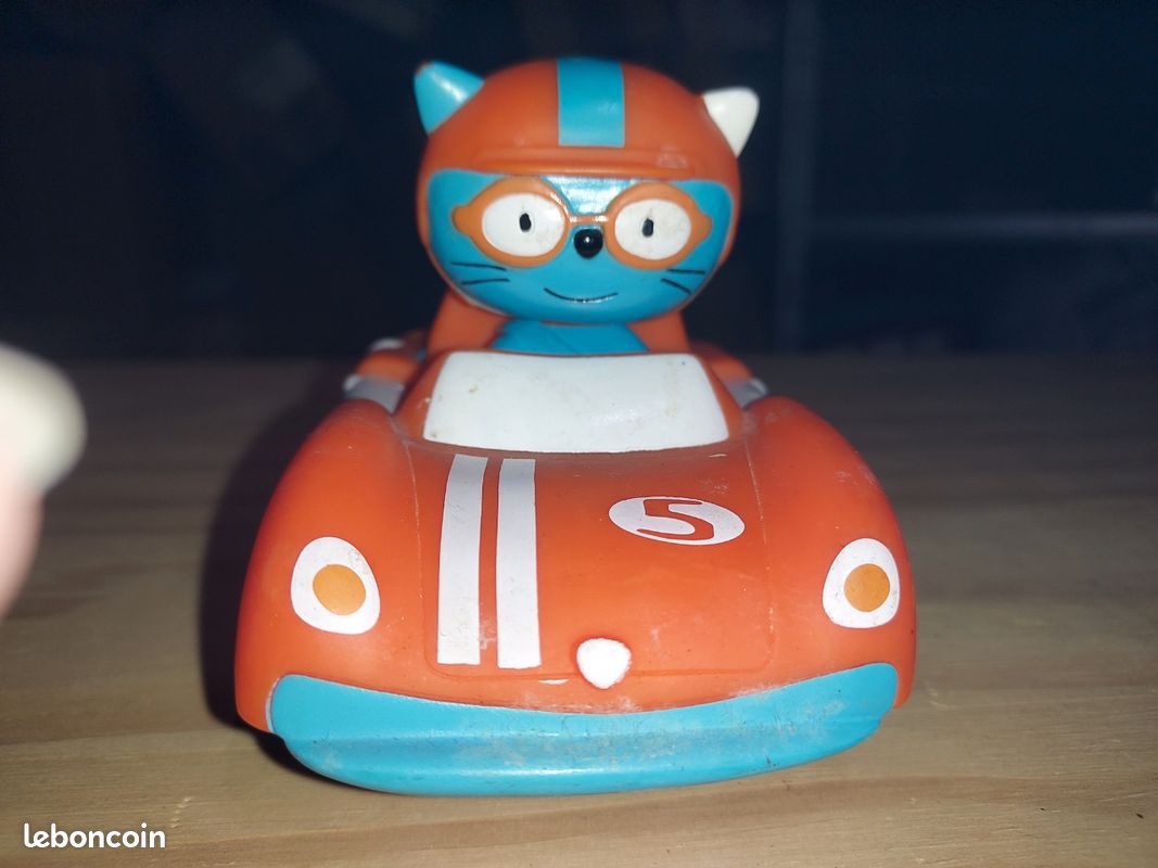 Ma première voiture a friction (image 2)
