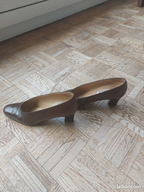Escarpin marque Bally (image 3)